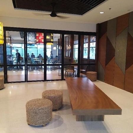 La Lucia Boutique Hotel By Prasanthi Tanjung Pandan Exterior photo