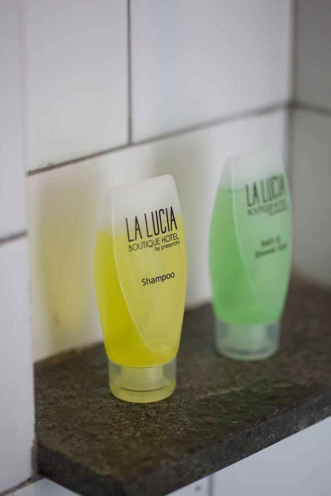 La Lucia Boutique Hotel By Prasanthi Tanjung Pandan Exterior photo